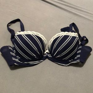 Wacoal Savvy Navy Blue Push Up Bra